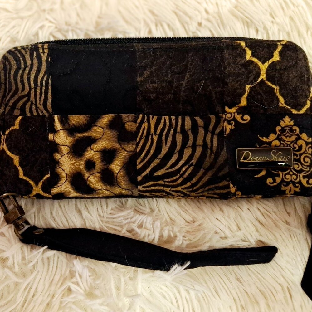 Women's Donna Sharp Zippered Wallet